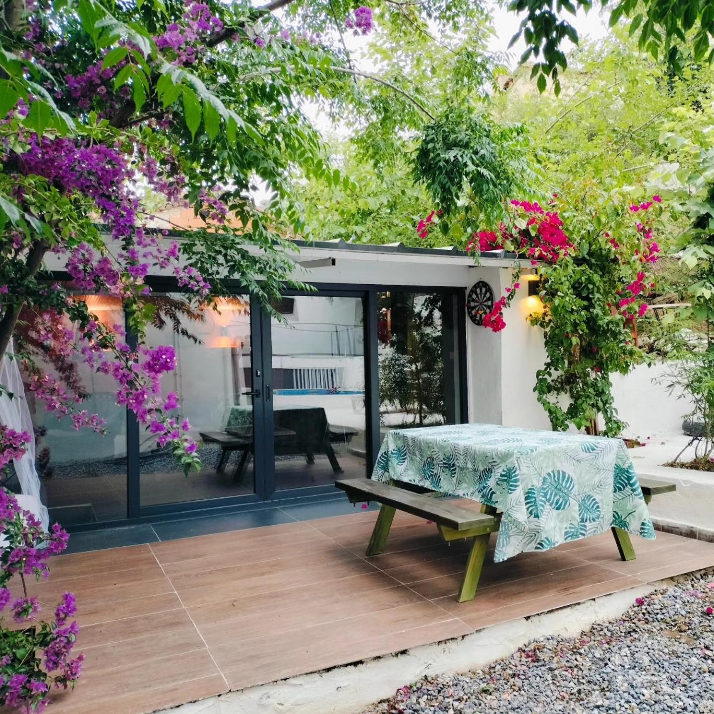 Baykus Guesthouse-Konukevi Сёке Экстерьер фото